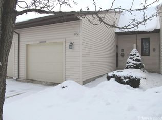 2750 Stonebluff Dr SW #100, Wyoming, MI