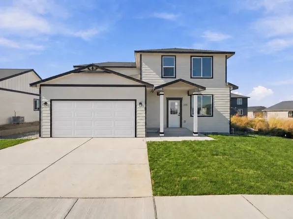305 Olivia St, Sunnyside, WA 98944