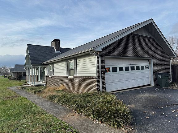 2nd image of 306 Gillen Dr