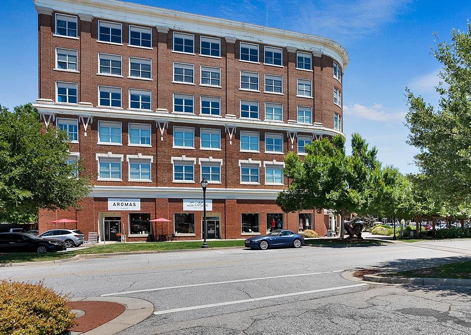 1st image of 332 Main St Suite 403