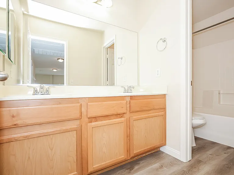 4137 Catalan Sails Ave — Photo 15
