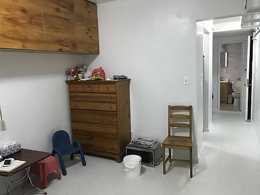 Rented by Kinyu Realty | media 13