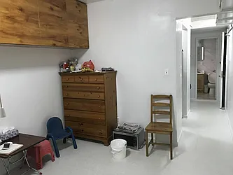 Rented by Kinyu Realty
