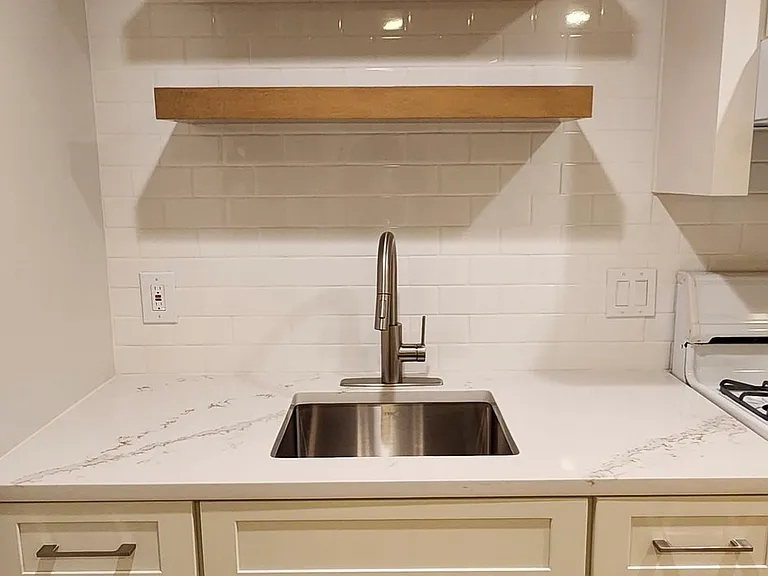 1758 Swann St NW #B — Photo 11