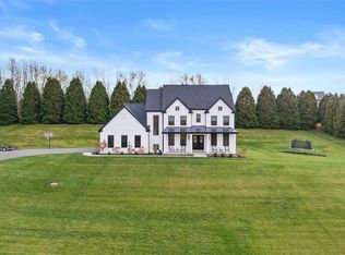212 Watters Station Rd, Evans City, PA 16033