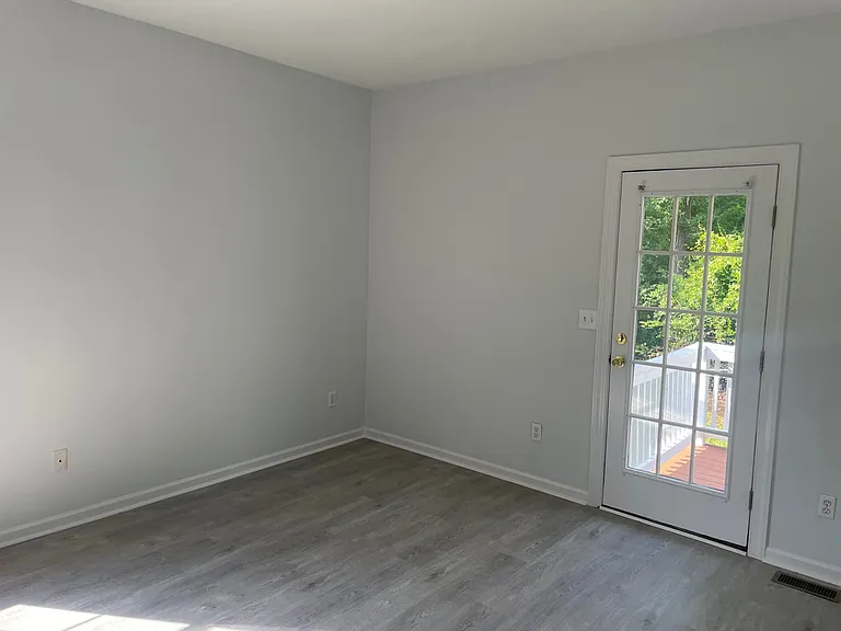 5810 Michelle Dr — Photo 5