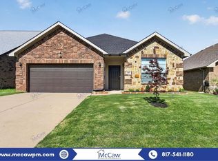 2405 Loreto Dr, Fort Worth, TX 76177