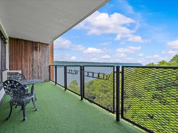 2727 Palisade Avenue image 13 of 22