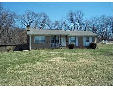 1413 Gross St photo 1