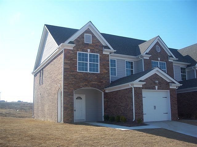 1st image of 404 Village Way #404