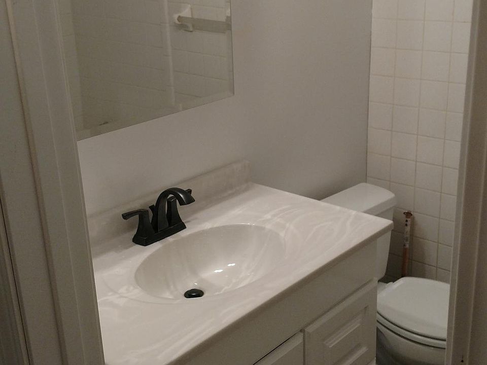 2nd image of 11155 56th Ave APT 2