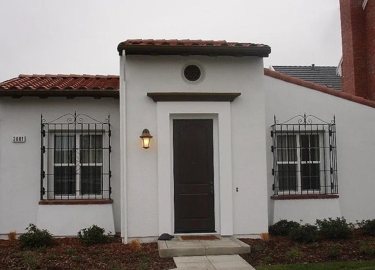 3001 Sweetviolet Dr — Photo 1