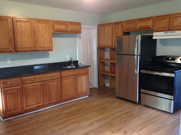 2nd image of 119 Maltby St