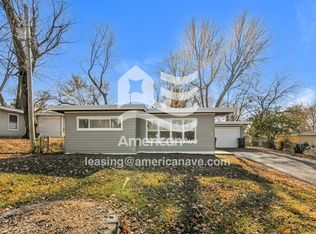 4 Redwood Dr, Florissant, MO 63031