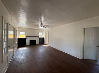 35 E Hawes Ave, Fresno, CA 93706