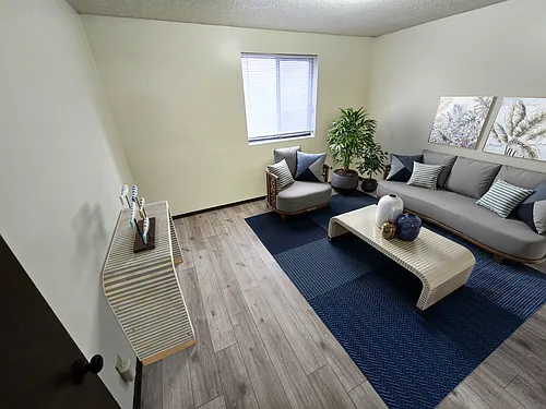 1016 G St #8 Photo 1