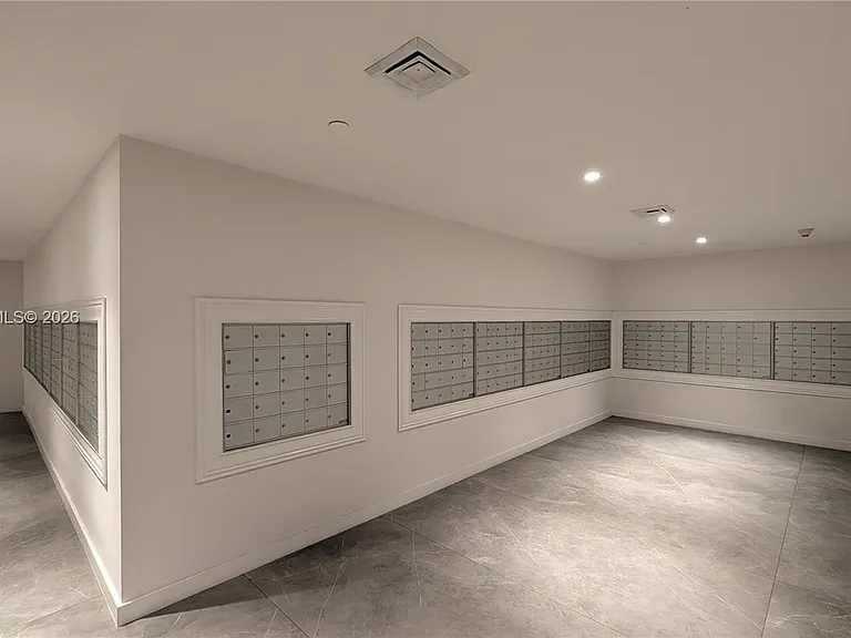 350 S Miami Ave #704 — Photo 33