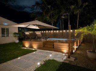1740 NE 181st St, North Miami Beach, FL 33162