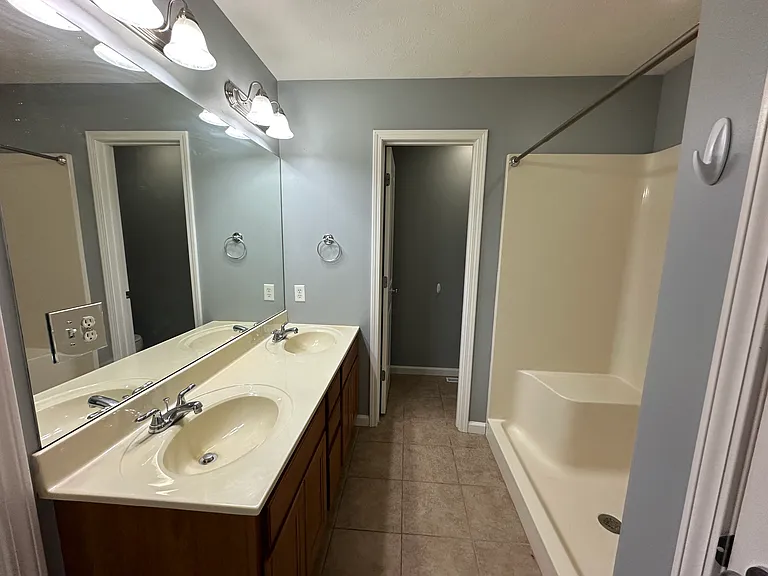 1602 Belclare Rd — Photo 20
