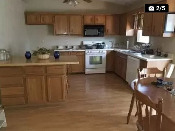 2nd image of 403 Sunbeam Ct