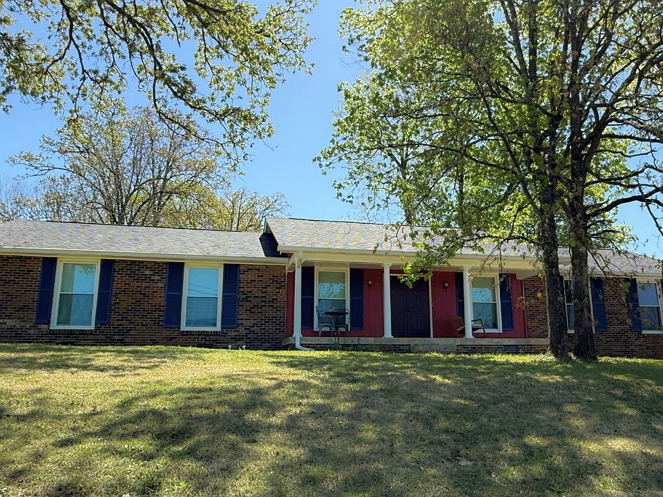 2nd image of 2808 Lera Jones Dr