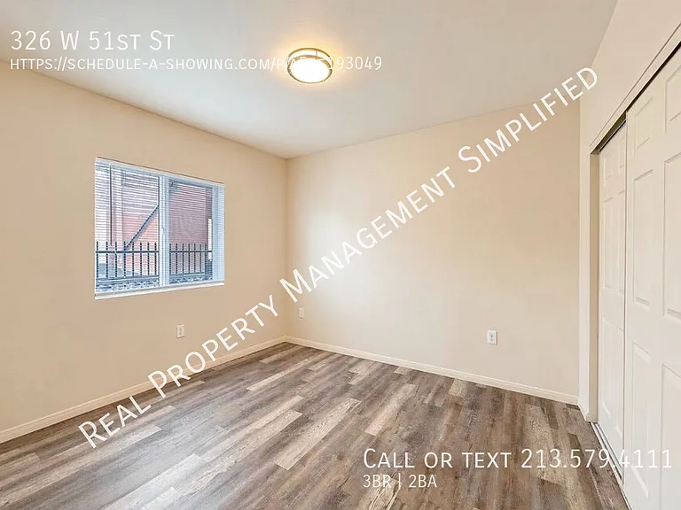 326 W 51st St — Photo 5