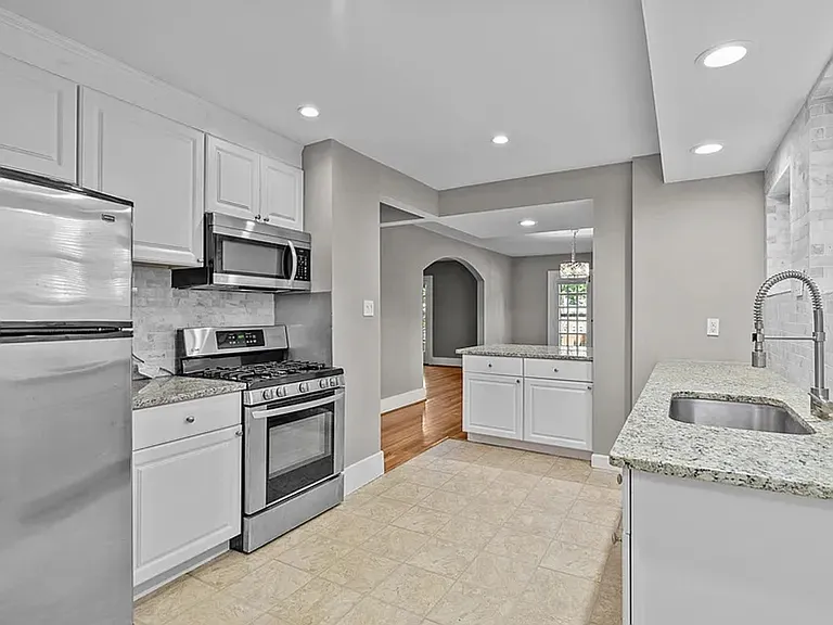 830 Purdue Ave — Photo 12