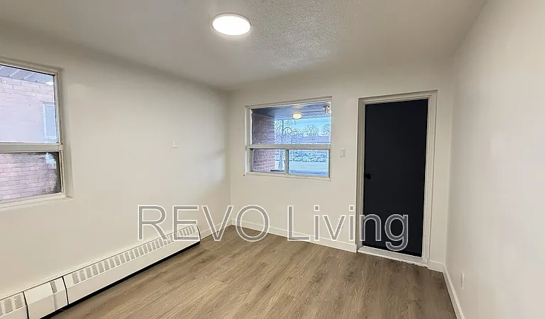60 Triller Ave #5 — Photo 6