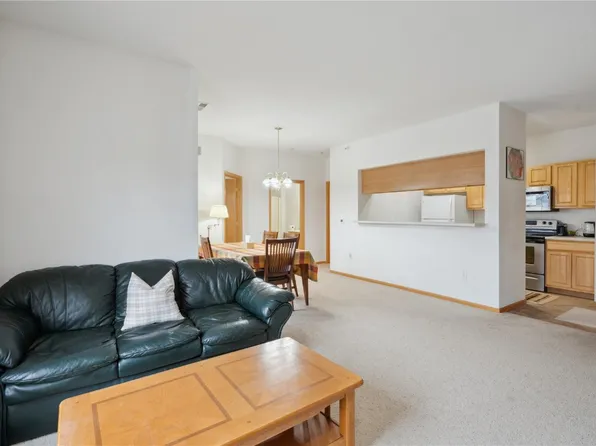 1960 Rockford Rd SW Unit 37, Cedar Rapids, IA 52404