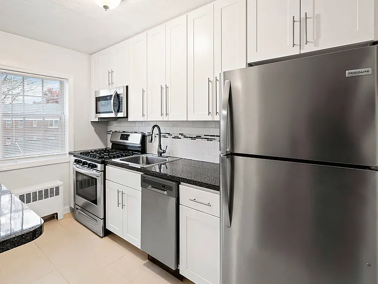 Molly Pitcher Village Apartments — Photo 11