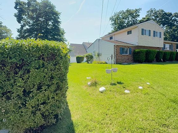4th image of 103 Iris Dr