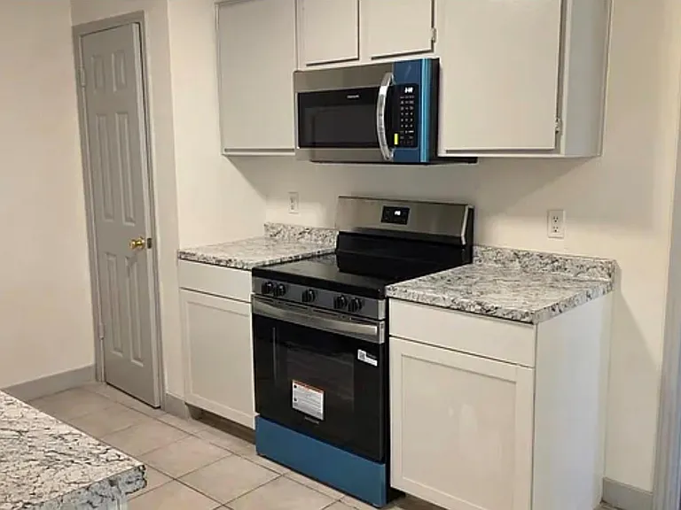 375 Fantail Loop #B — Photo 5