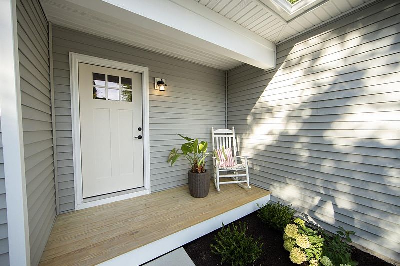 5th image of 47 DOUGLAS Street