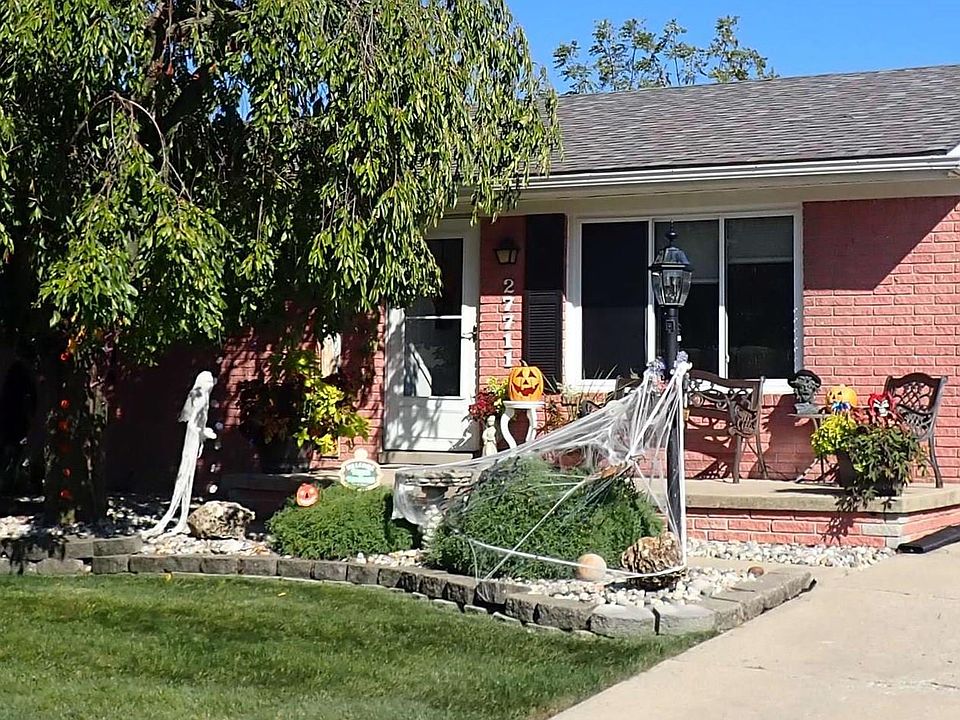 1st image of 27711 Weddel Ave