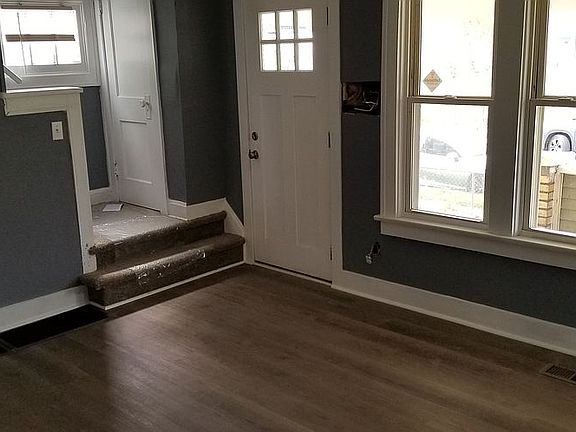3rd image of 1010 E 15th Ave