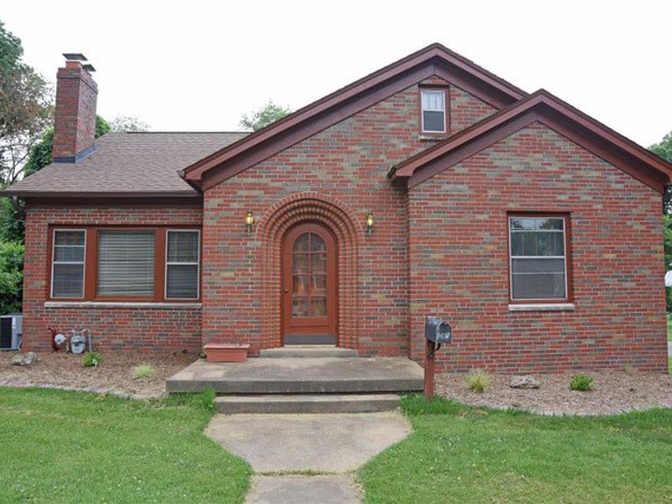 1st image of 643 Roosevelt Dr