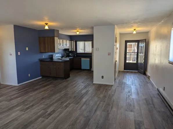 75 Park Ln #C, White Rock, NM 87547