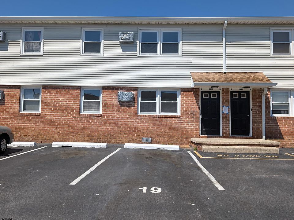 1st image of 1919 N Missouri Ave