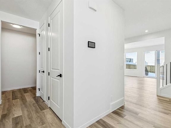 5th image of 75 SE Annette Rise NW