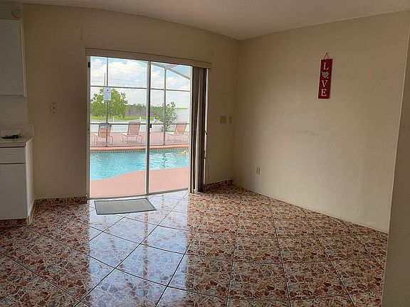 5th image of 1219 Kempton Chase Pkwy