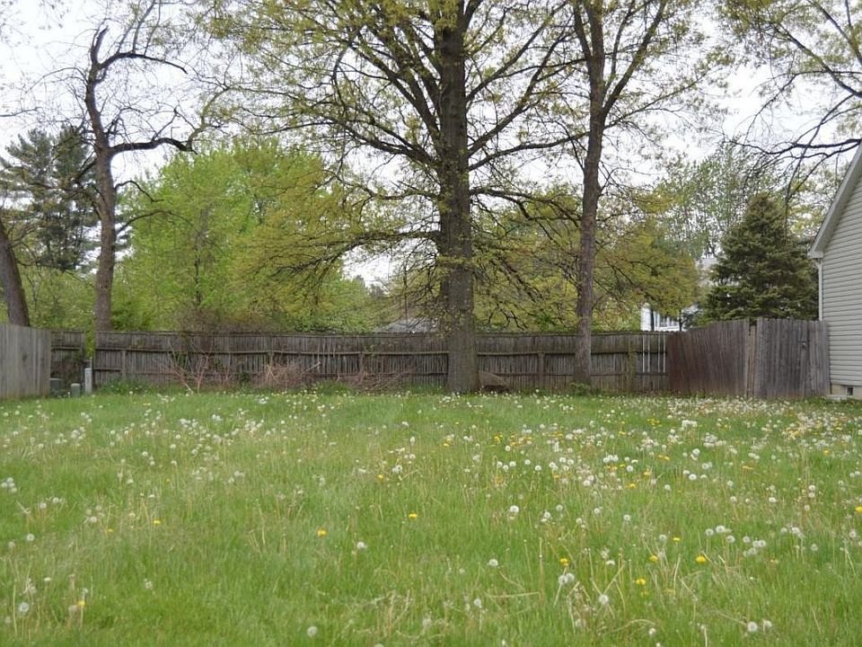 1st image of Lizzie Ln
