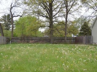 Lizzie Ln, Whitehall, OH 43213