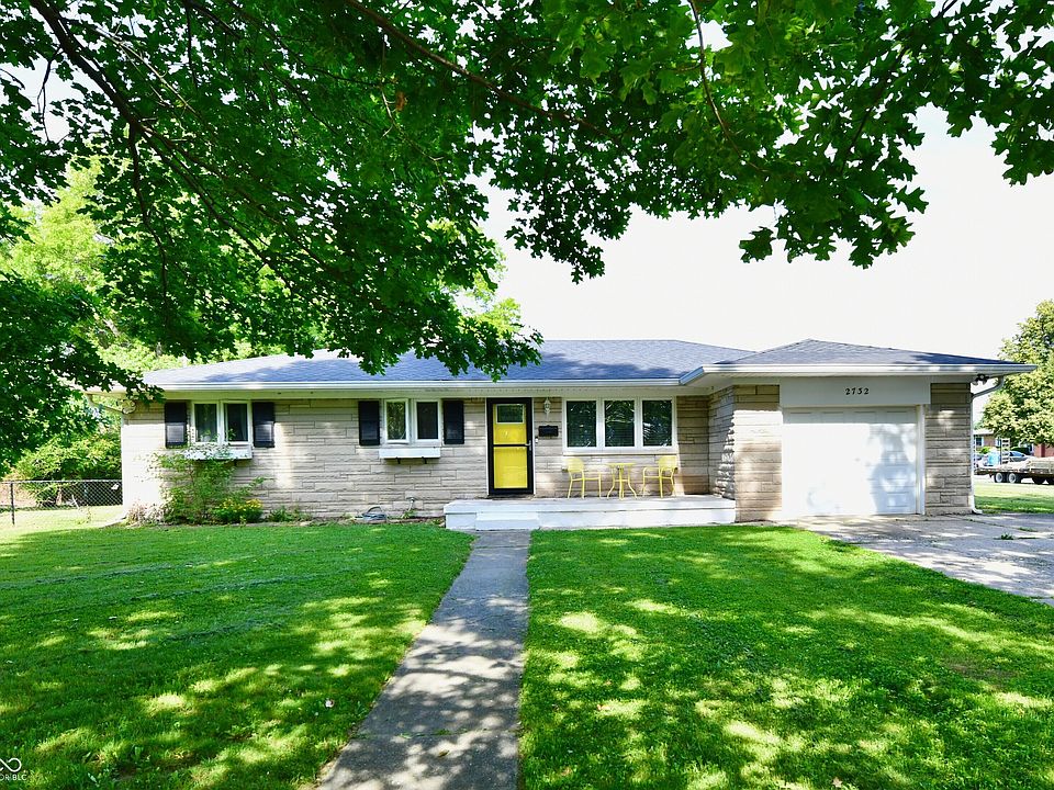 1st image of 2732 Parkwood Dr