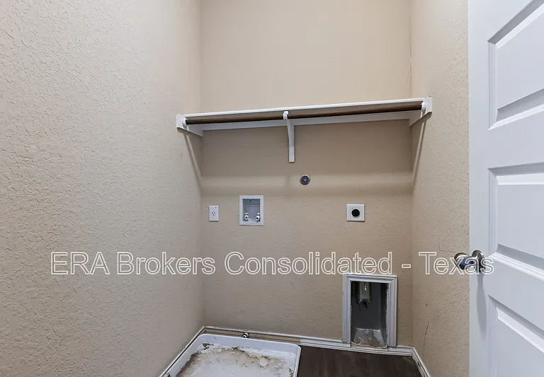 10610 Green Lake Dr — Photo 25