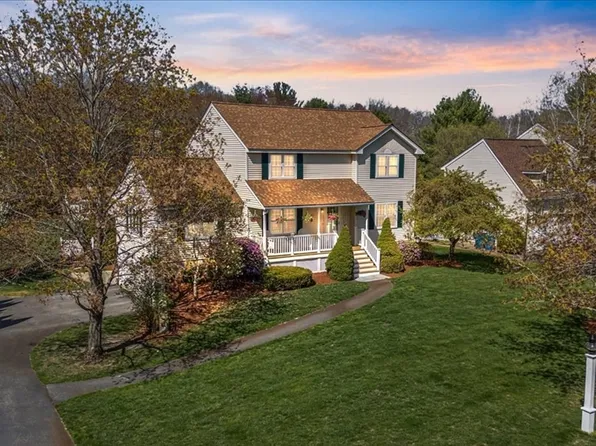91 Bligh St, Tewksbury, MA 01876