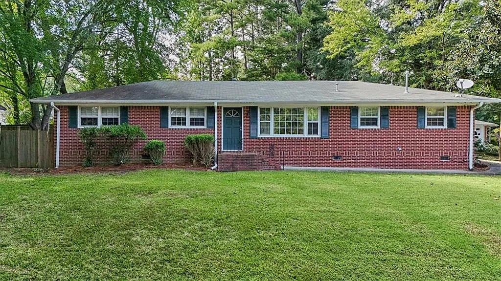 3 bed, 1.5 bath, 1425 sqft, $2,000 — Photo 1