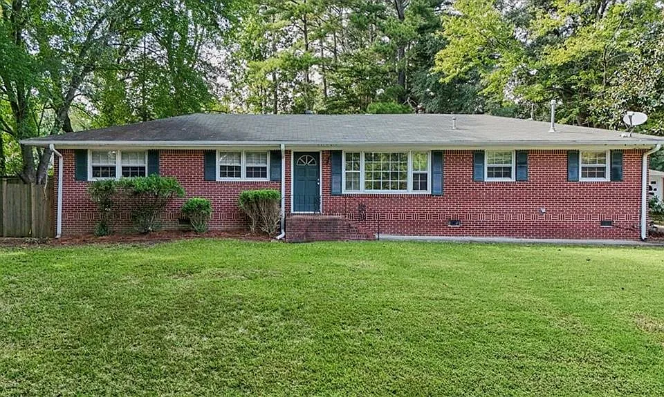 107 Pinecrest Cir