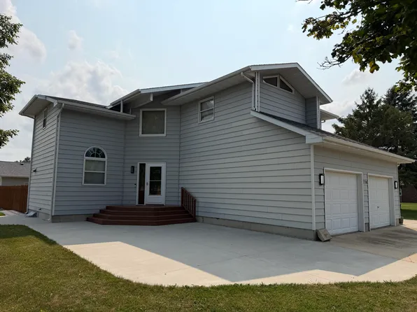 774 18th St SE, Huron, SD 57350