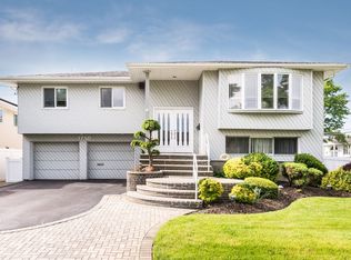 1750 Alexis Rd, Merrick, NY 11566
