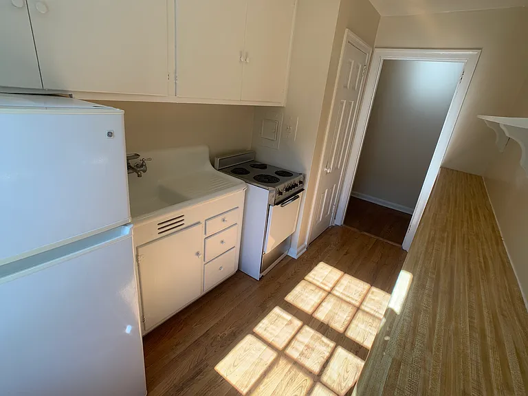 2828 Thornhill Rd #302B — Photo 16